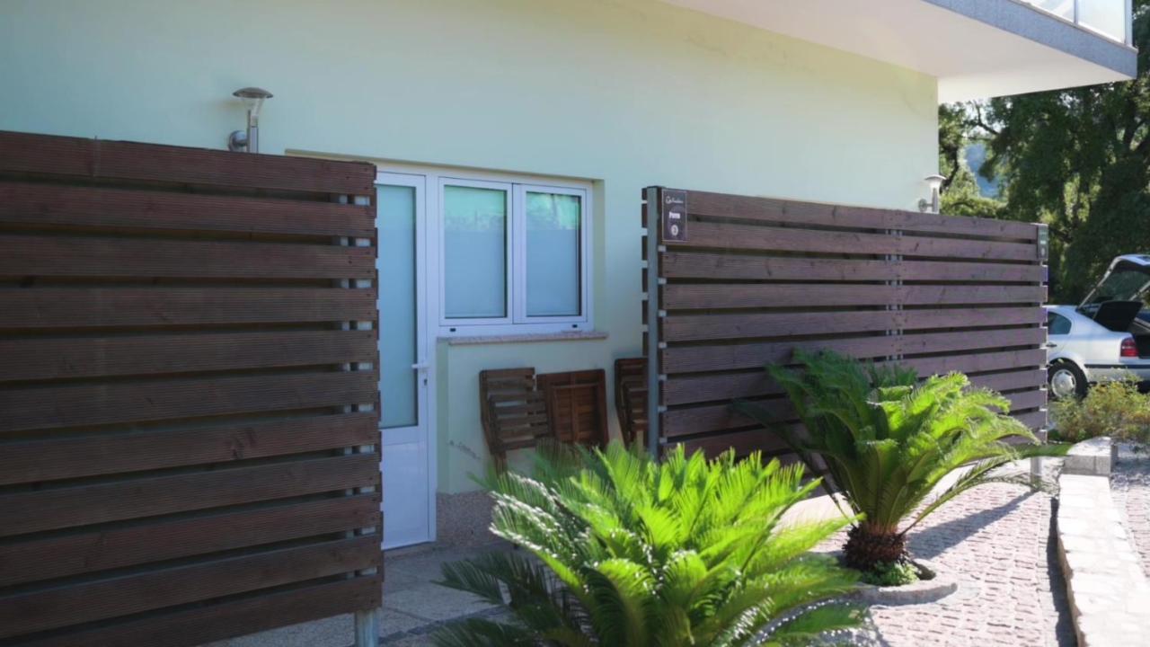 Funileiro, Apartamentos E Quartos อามาเรส ภายนอก รูปภาพ