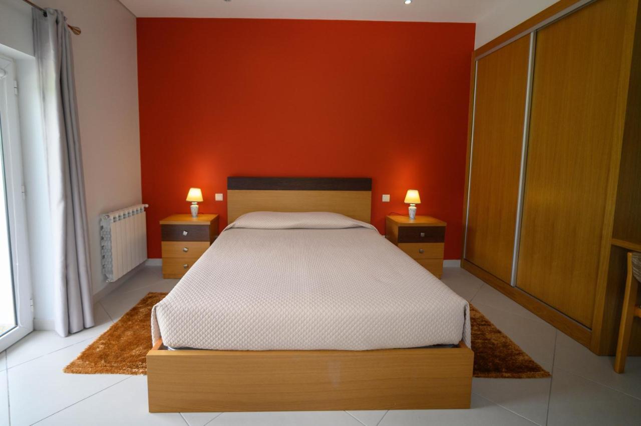 Funileiro, Apartamentos E Quartos อามาเรส ภายนอก รูปภาพ