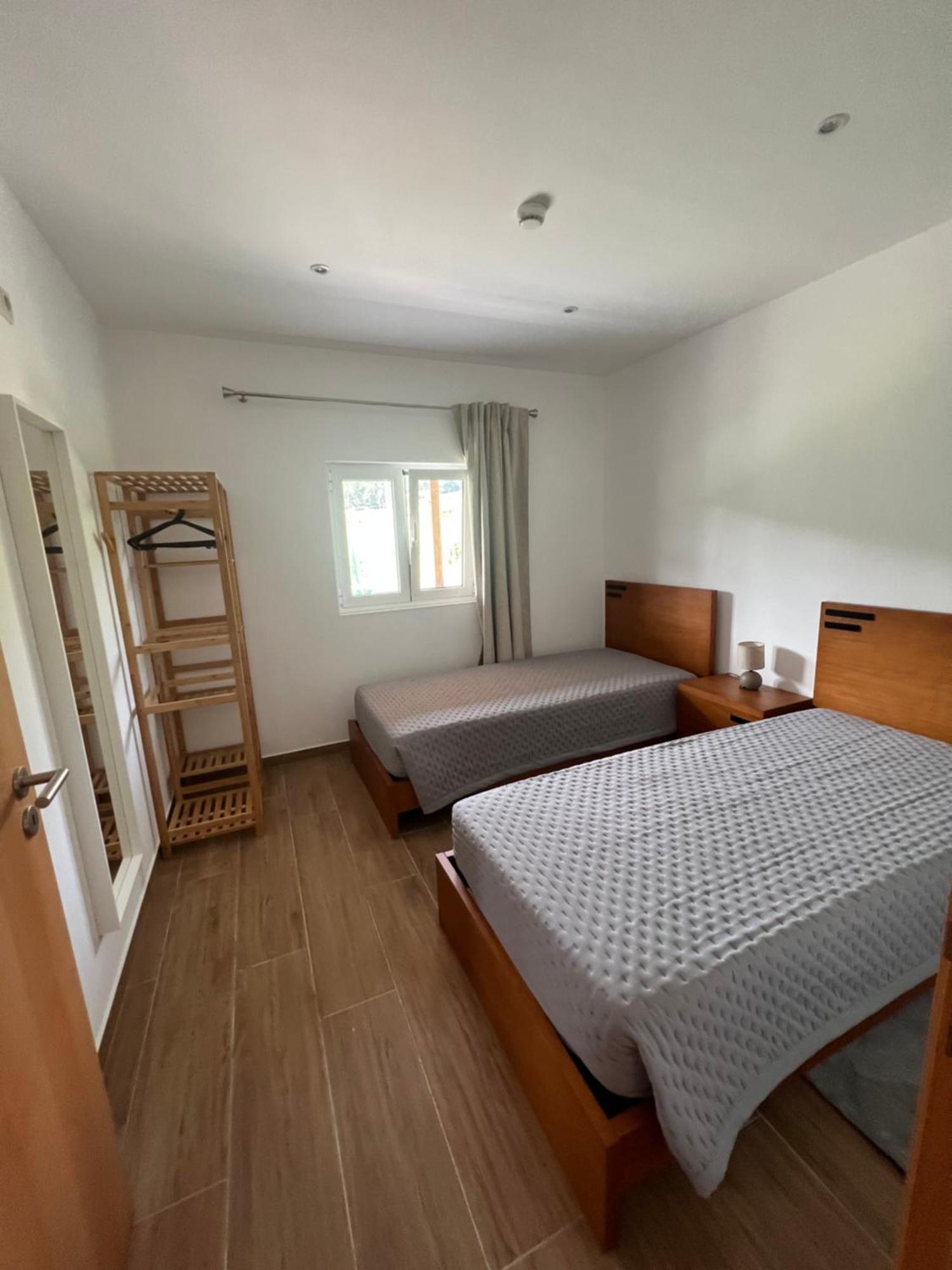 Funileiro, Apartamentos E Quartos อามาเรส ภายนอก รูปภาพ