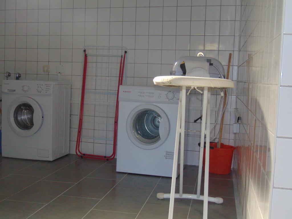 Funileiro, Apartamentos E Quartos อามาเรส ภายนอก รูปภาพ